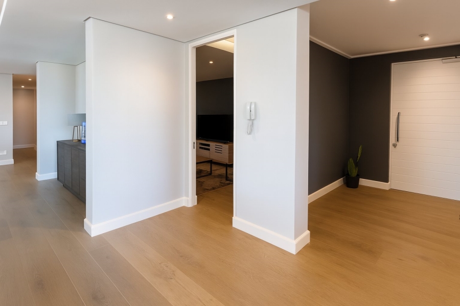 4 Bedroom Property for Sale in Green Point Western Cape